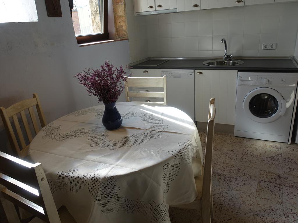 Apartamentos La Dama Azul Ágreda الغرفة الصورة